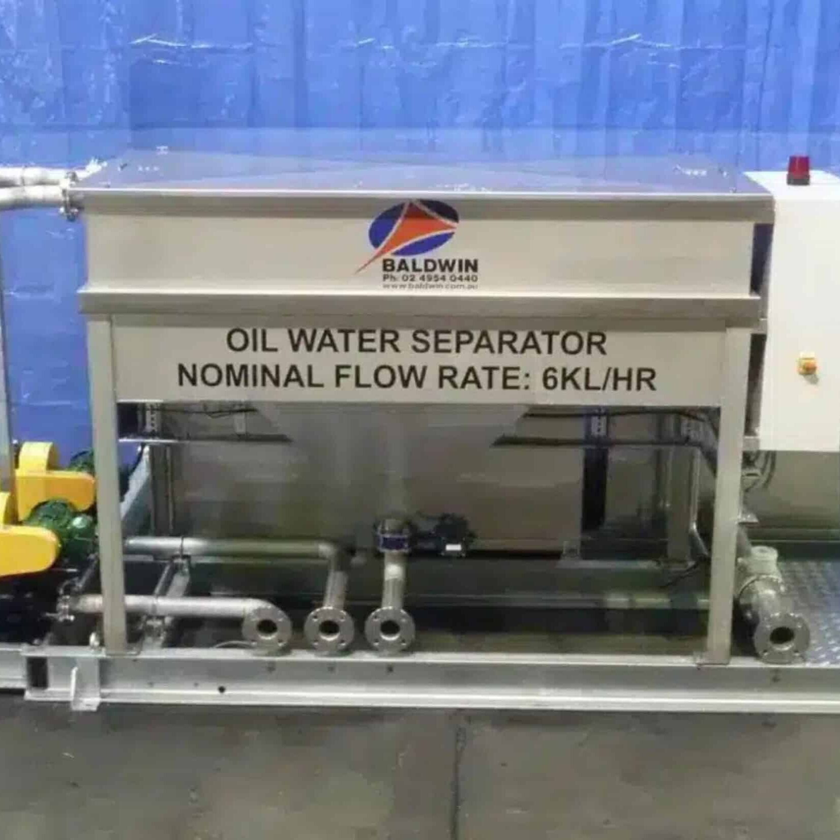 Compact coalescing plate separator designed for efficient oil and water separation in small-scale applications.